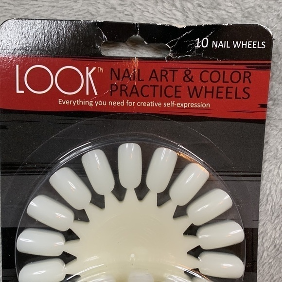 Look Nail Art & Color Practice Wheels - Picture 3 of 5